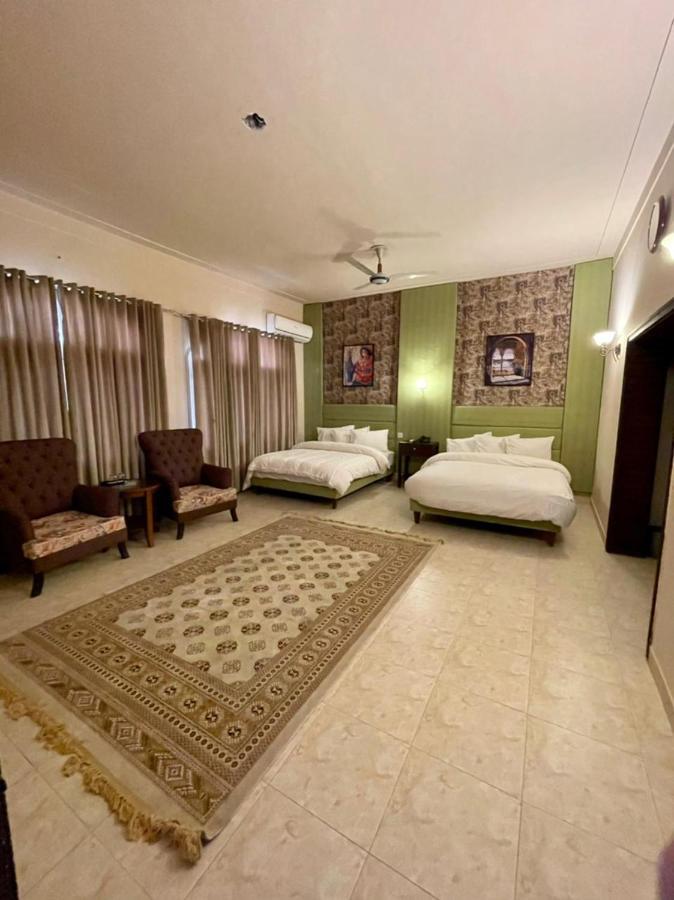 Shelton Hotel Mardan Exterior photo